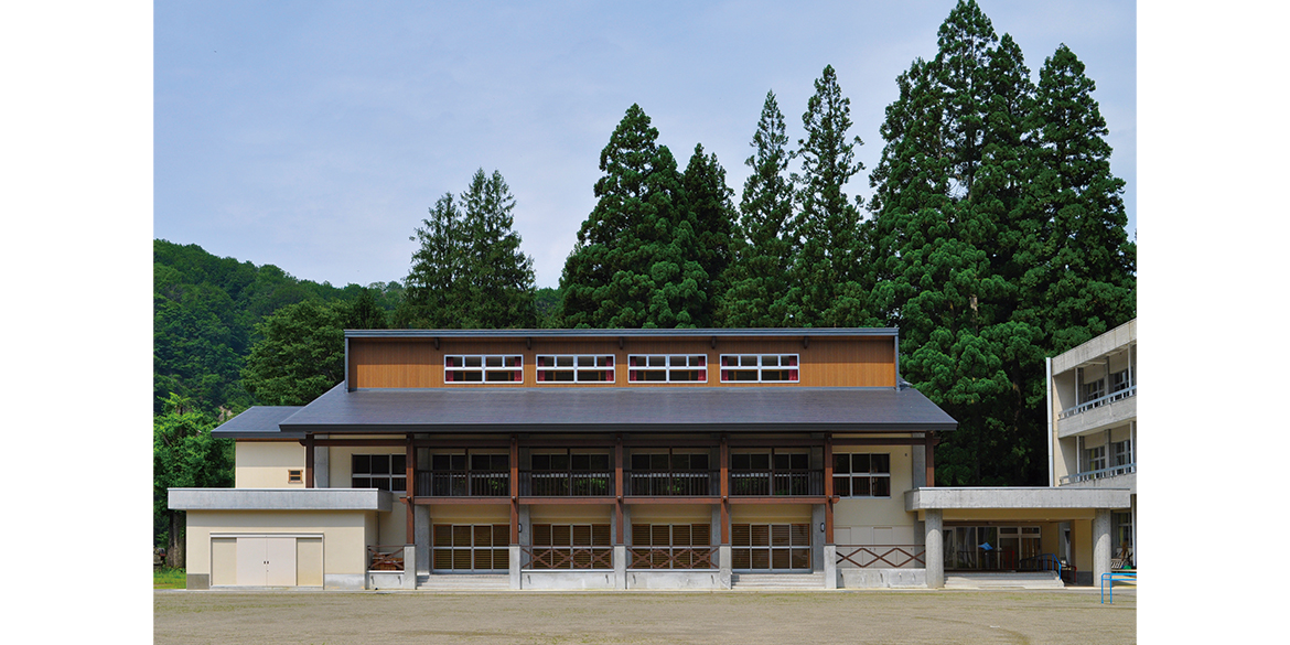 金山町立金山小学校 体育館 株式会社白井設計